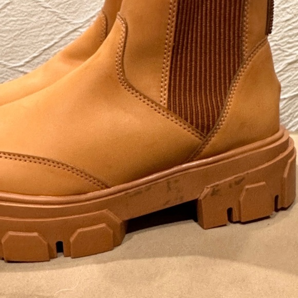 Farm Rio Lugg Boots Size 7 - Picture 2 of 5